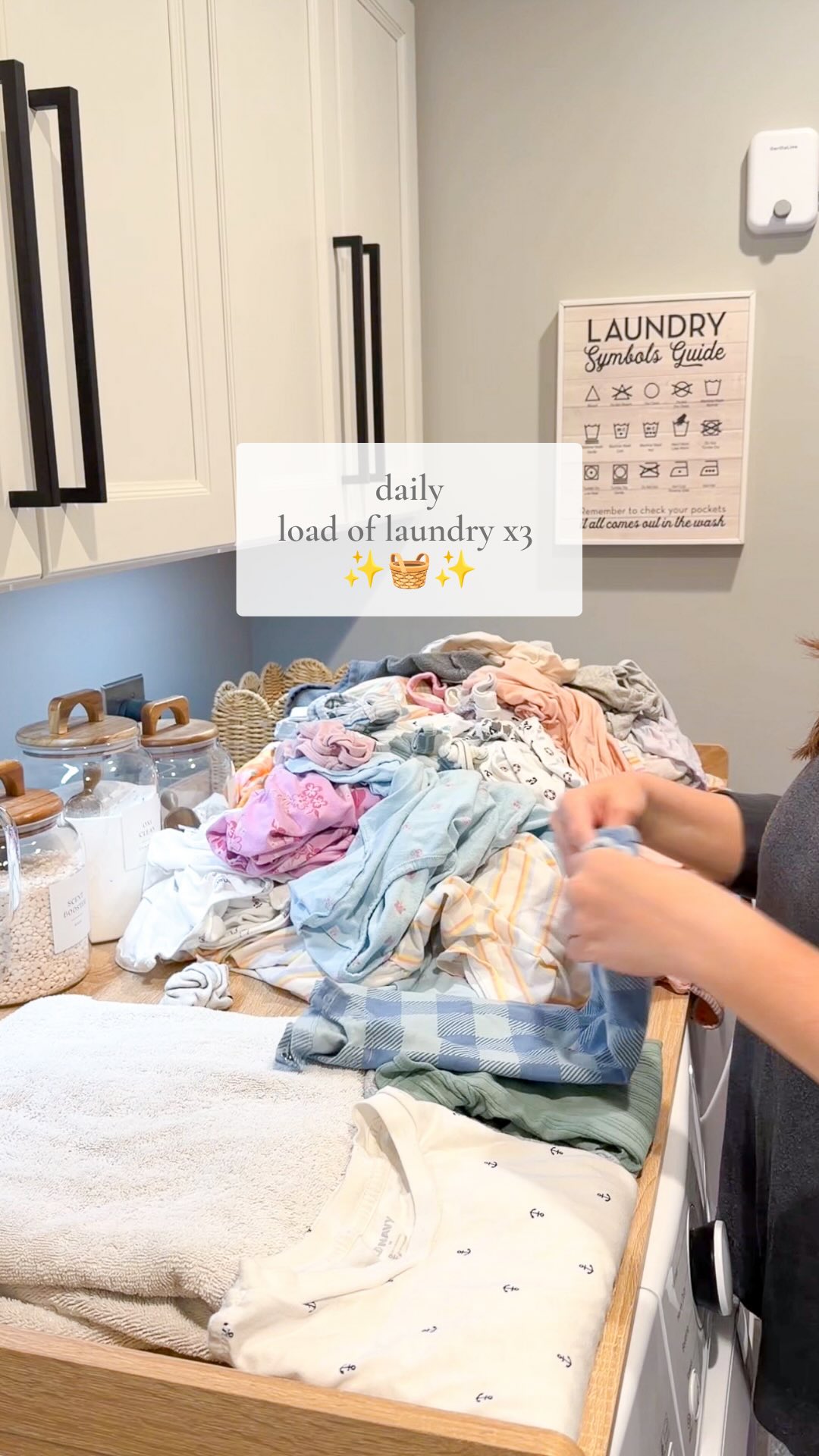 You’re catching me mid-laundry post-traveling. I love a good trip but the laundry afterwards is always such a chore 😮‍💨🧺 #laundry #laundryday #laundryroutine #dailylaundry #laundryroom