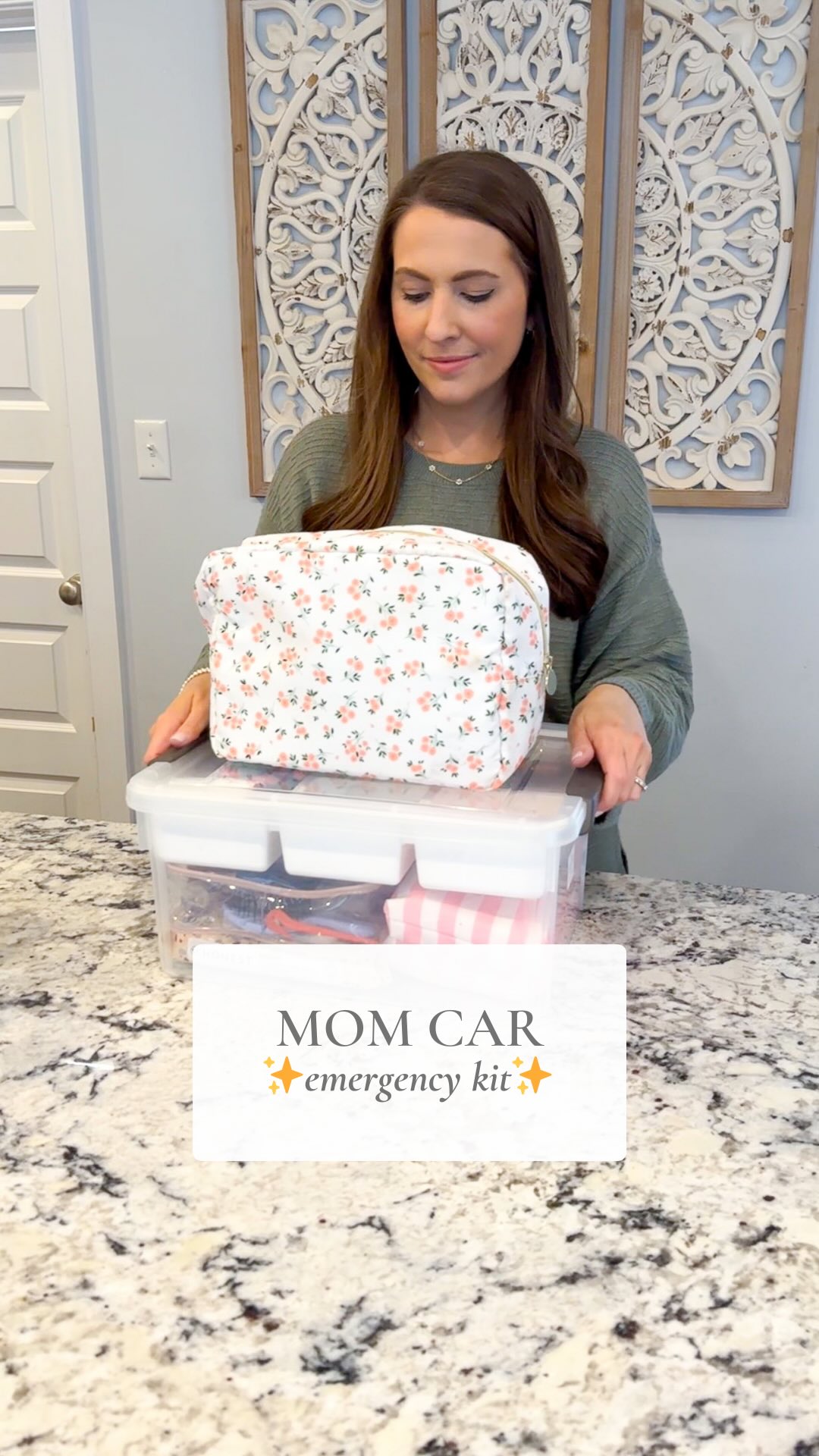 Mom car emergency kit ✨ comment “mom car” and I’ll message you everything I used to put mine together! #momcar #momcaressentials #caressentials #carkit #momtips
