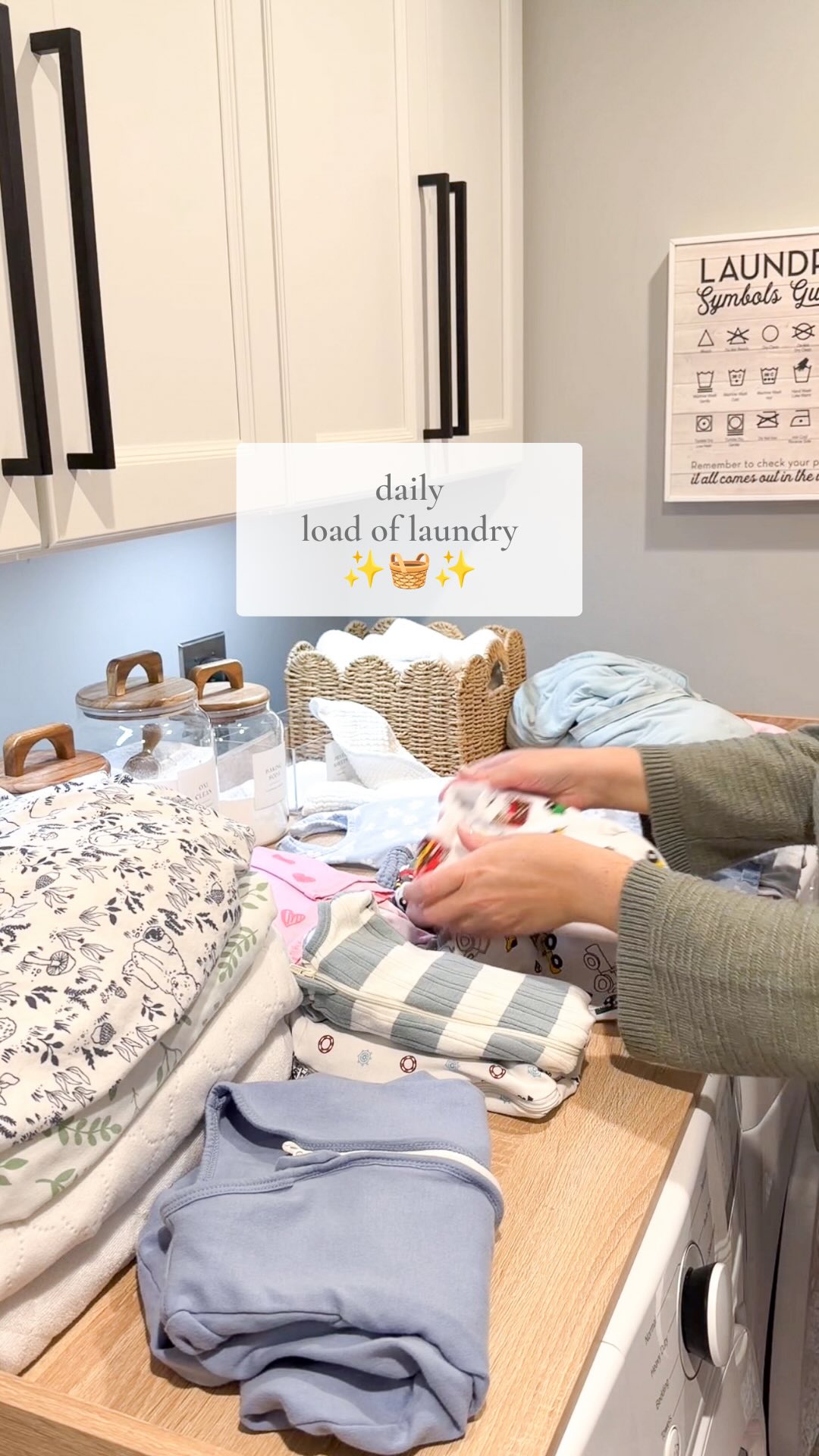 Daily load of laundry ✨🧺✨ #laundry #laundryday #laundryroutine #laundryroom #dailylaundry